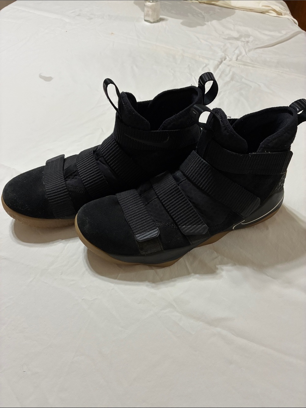 Men’s Nike LeBron Soldier 11 Basketball Sneaker Shoes (Black Gum)